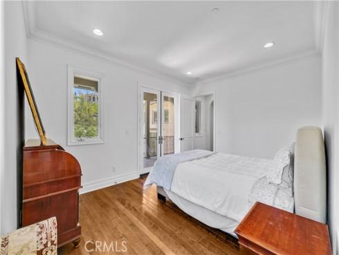 25  Village   Way, Irvine, CA