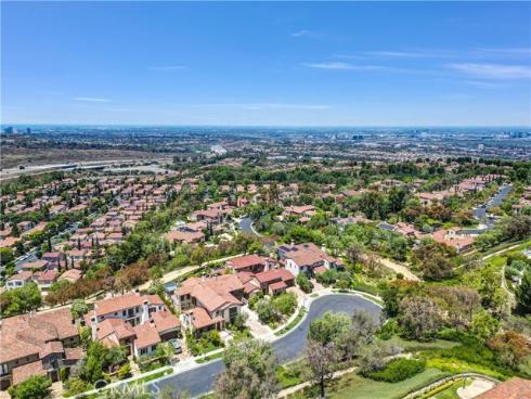 25  Village   Way, Irvine, CA