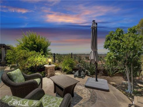 25  Village   Way, Irvine, CA