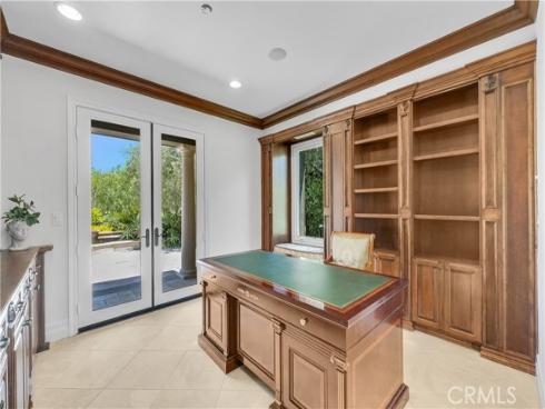 25  Village   Way, Irvine, CA