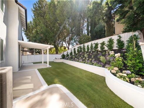 33 Winterfield Road, Irvine, CA