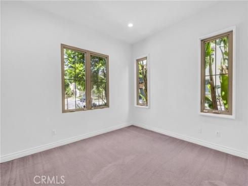 65  Rexford  , Irvine, CA