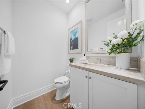 101  Lustro  , Irvine, CA