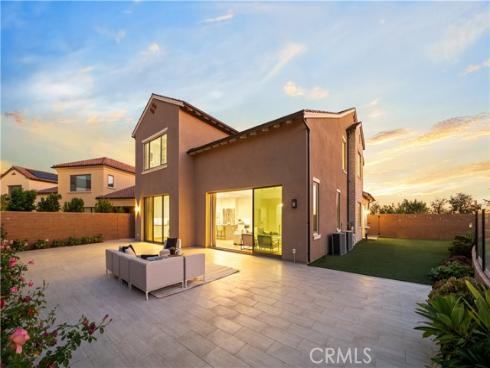 101  Lustro  , Irvine, CA