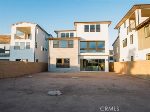 221  Stage  , Irvine, CA