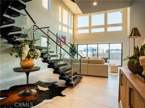 221  Stage  , Irvine, CA