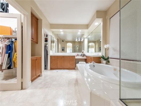 2 Shadow Glen, Irvine, CA