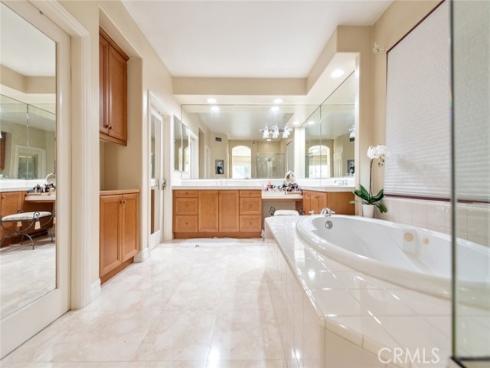 2 Shadow Glen, Irvine, CA