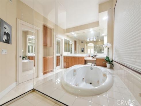 2 Shadow Glen, Irvine, CA