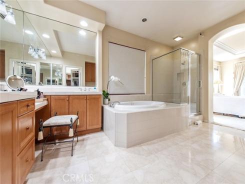 2 Shadow Glen, Irvine, CA