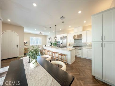 143  Interval  , Irvine, CA