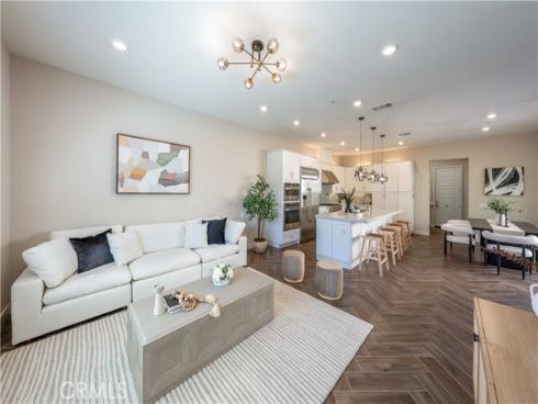 143  Interval  , Irvine, CA