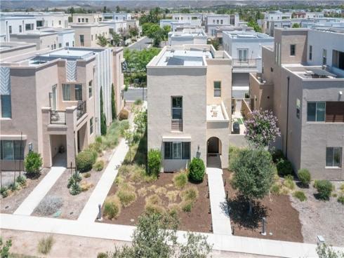 143  Interval  , Irvine, CA