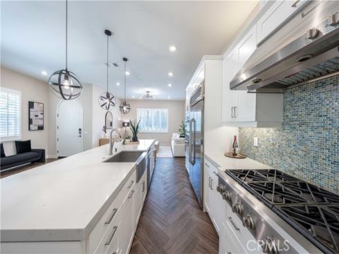 143  Interval  , Irvine, CA