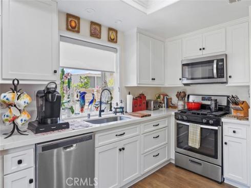 10  Glenhurst  37 , Irvine, CA