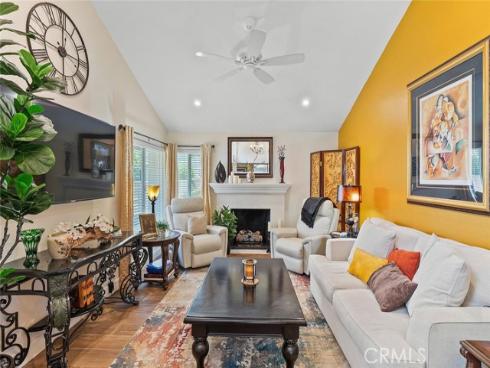 10  Glenhurst  37 , Irvine, CA