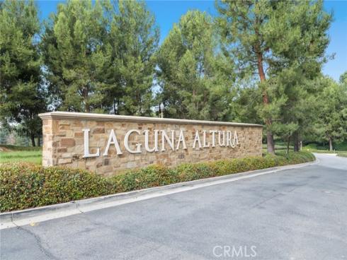 70 Livia , Irvine, CA