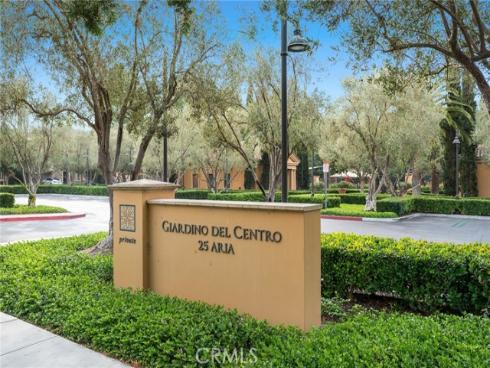 70  Livia  , Irvine, CA