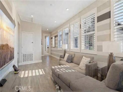 442  lobata  , Irvine, CA