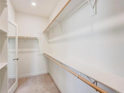 111  Newall  , Irvine, CA