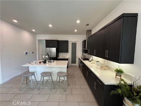 111  Newall  , Irvine, CA