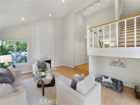 20  Sacramento  , Irvine, CA