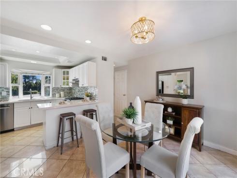 20  Sacramento  , Irvine, CA