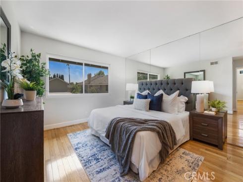 20  Sacramento  , Irvine, CA