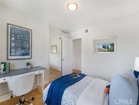 20  Sacramento  , Irvine, CA