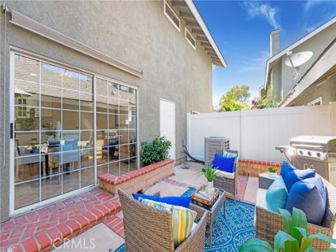 20  Sacramento  , Irvine, CA