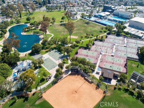 20  Sacramento  , Irvine, CA