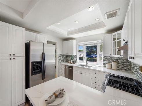 20  Sacramento  , Irvine, CA