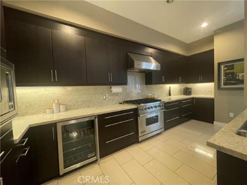 402  Rockefeller  118 , Irvine, CA