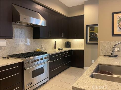 402  Rockefeller  118 , Irvine, CA