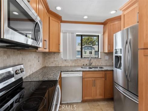 131 Remington 239 , Irvine, CA