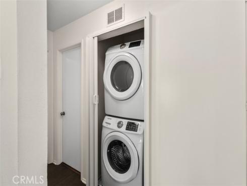 131 Remington 239 , Irvine, CA