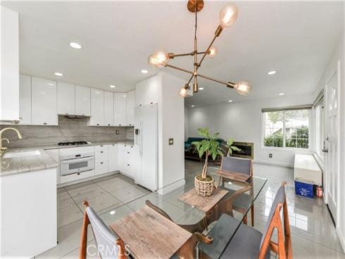 53 Oxford 14 , Irvine, CA