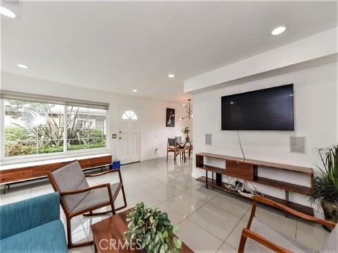 53 Oxford 14 , Irvine, CA