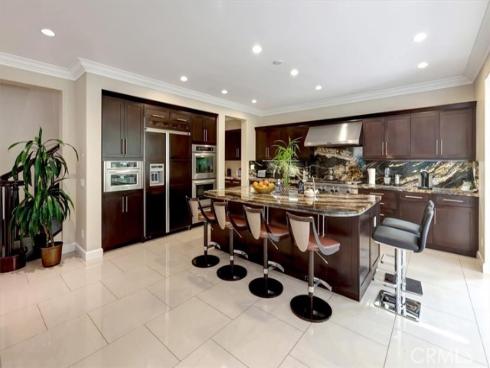 27  Looking Glass  , Irvine, CA