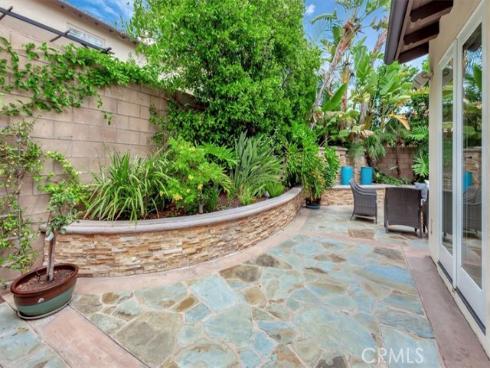 27  Looking Glass  , Irvine, CA