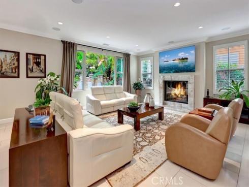 27  Looking Glass  , Irvine, CA