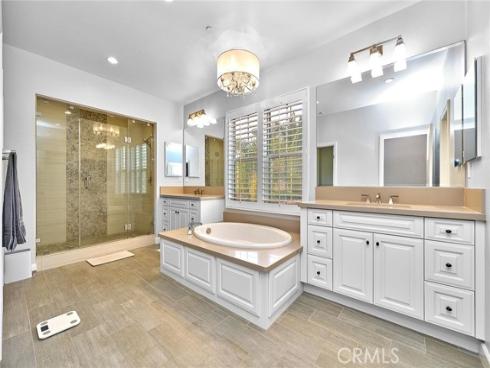 57  Statuary  , Irvine, CA