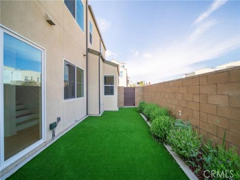 187  yugen  , Irvine, CA