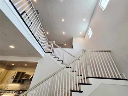 101  Newall  , Irvine, CA