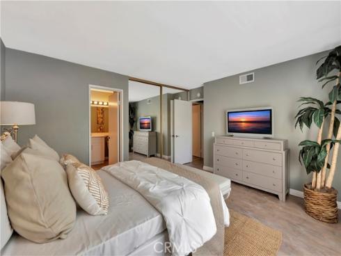 17  Oxford  28 , Irvine, CA