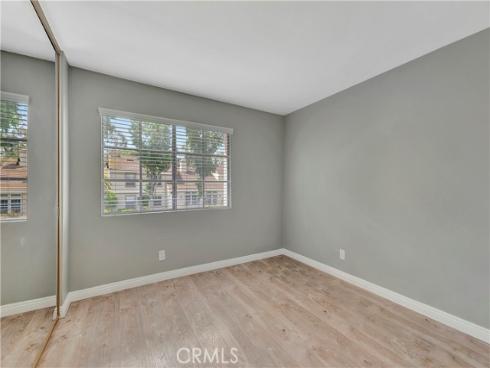 17  Oxford  28 , Irvine, CA