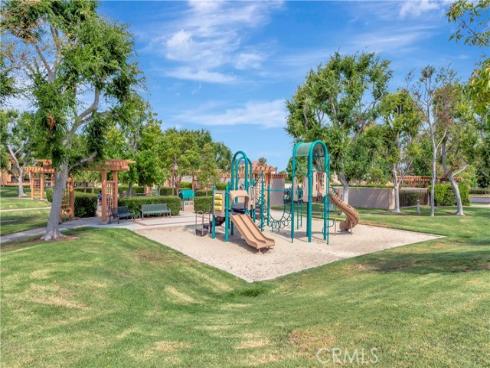 17  Oxford  28 , Irvine, CA