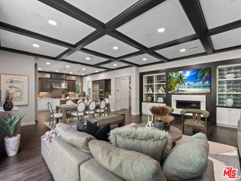 55 Suede , Irvine, CA