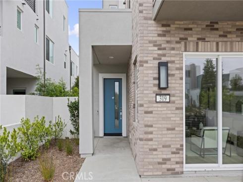319  Novel  , Irvine, CA