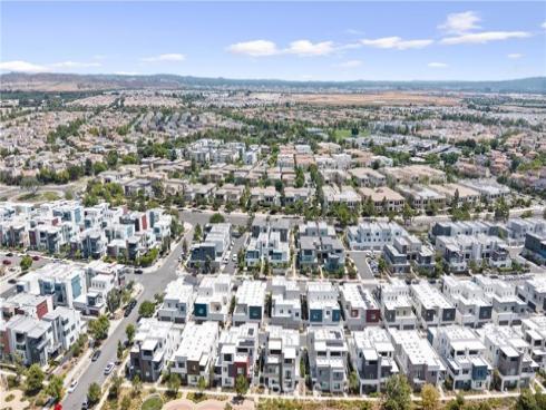 319  Novel  , Irvine, CA